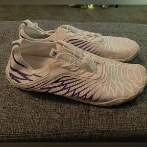 Barefoot Athletic Shoes in White and Purple